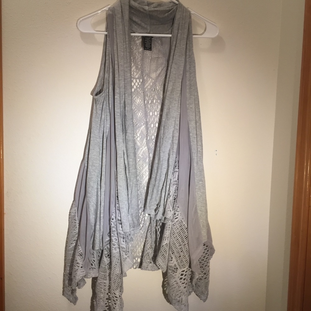 NWT. FLYAWAY